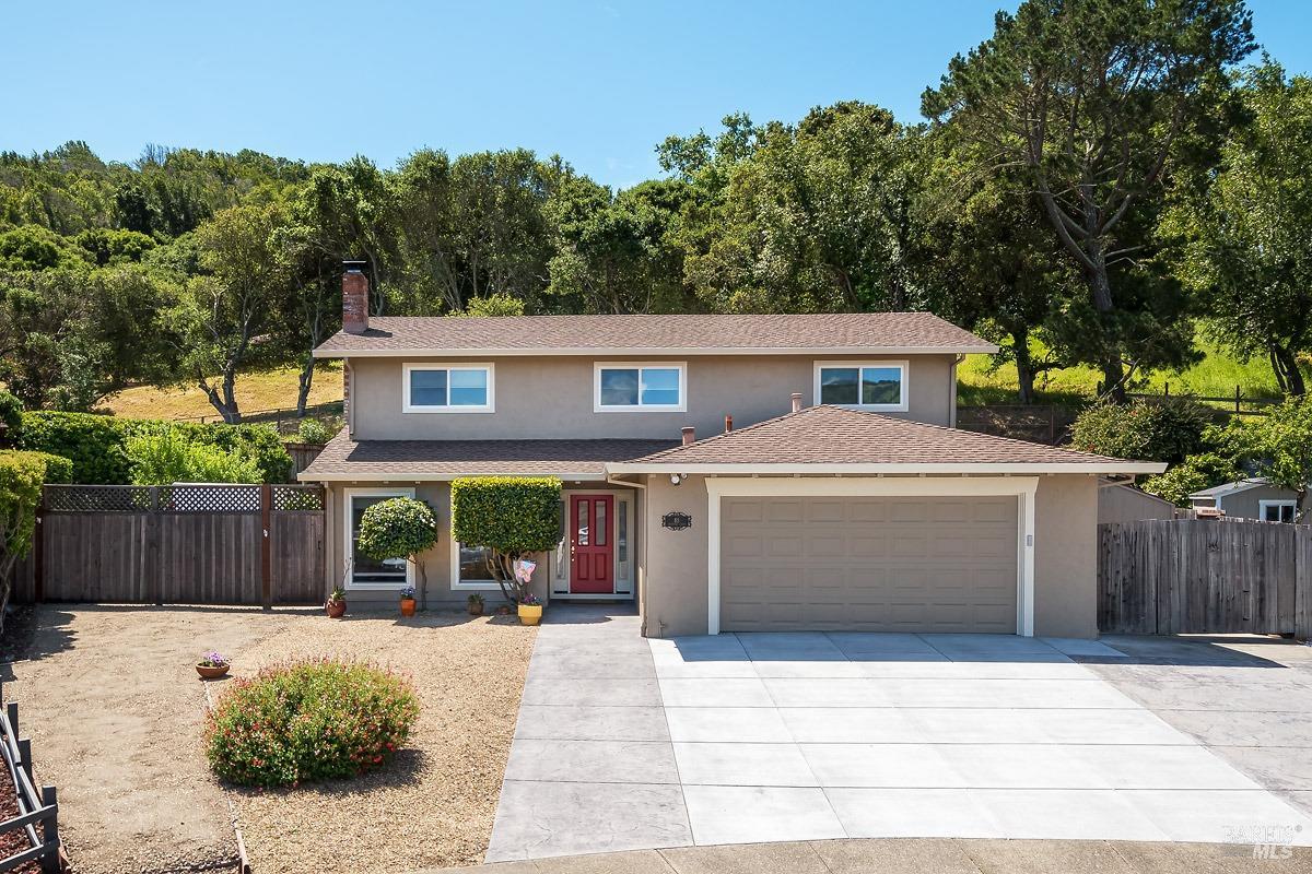 Detail Gallery Image 1 of 47 For 85 Stanford Ct, Novato,  CA 94947 - 4 Beds | 2/1 Baths