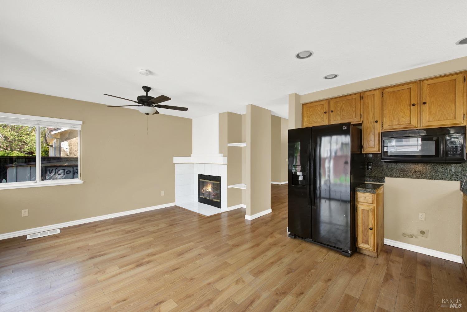 Detail Gallery Image 32 of 72 For 503 Floyd Ct, Suisun City,  CA 94585 - 3 Beds | 2/1 Baths