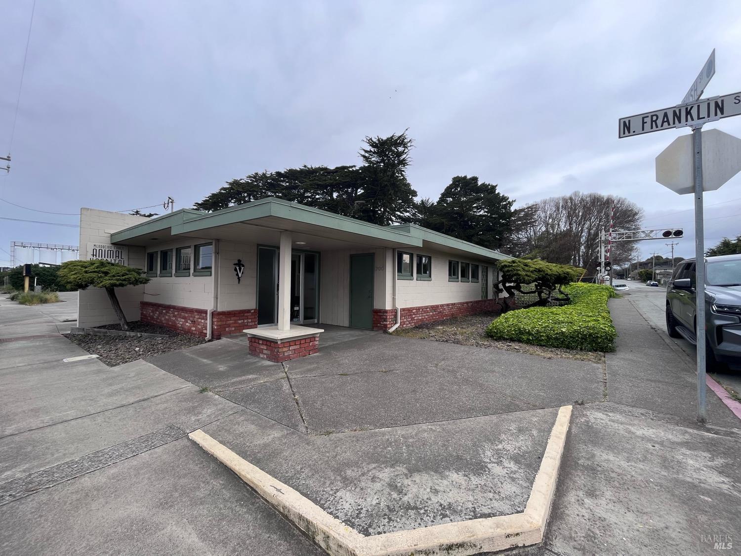 Photo of 700 Franklin St in Fort Bragg, CA