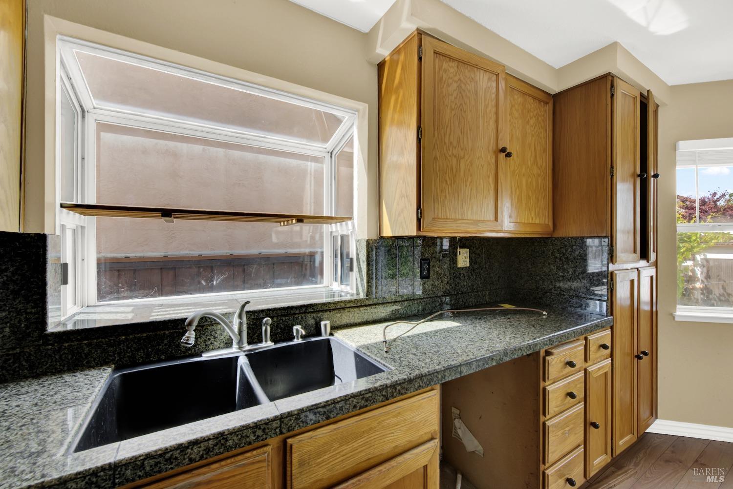 Detail Gallery Image 33 of 72 For 503 Floyd Ct, Suisun City,  CA 94585 - 3 Beds | 2/1 Baths