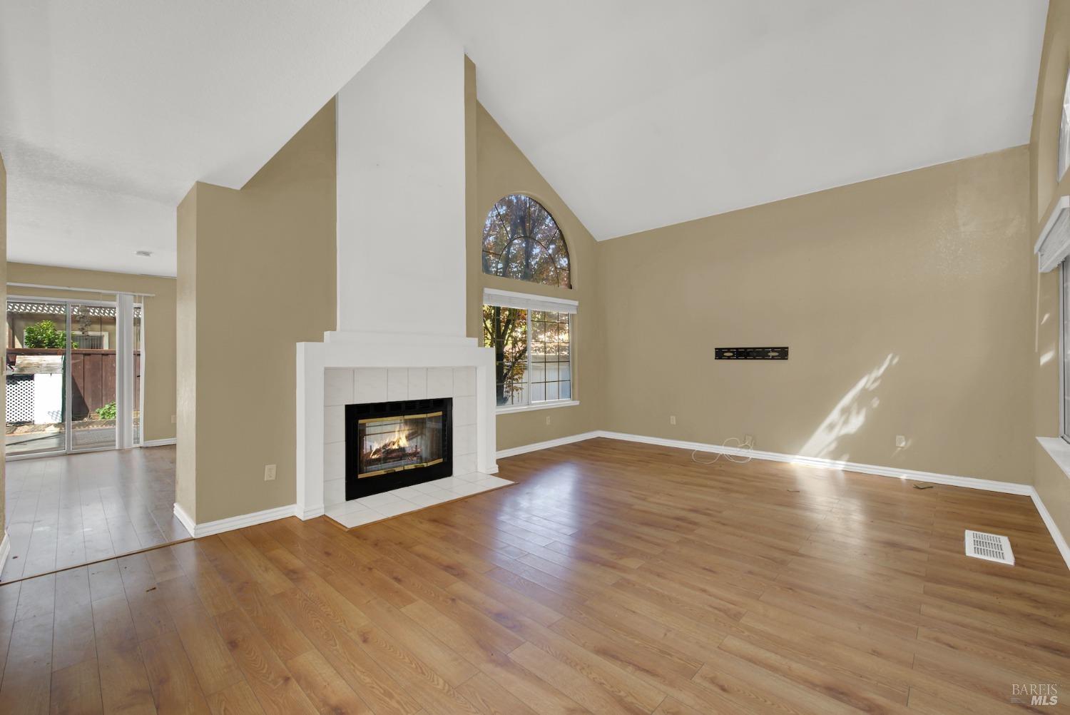 Detail Gallery Image 8 of 72 For 503 Floyd Ct, Suisun City,  CA 94585 - 3 Beds | 2/1 Baths