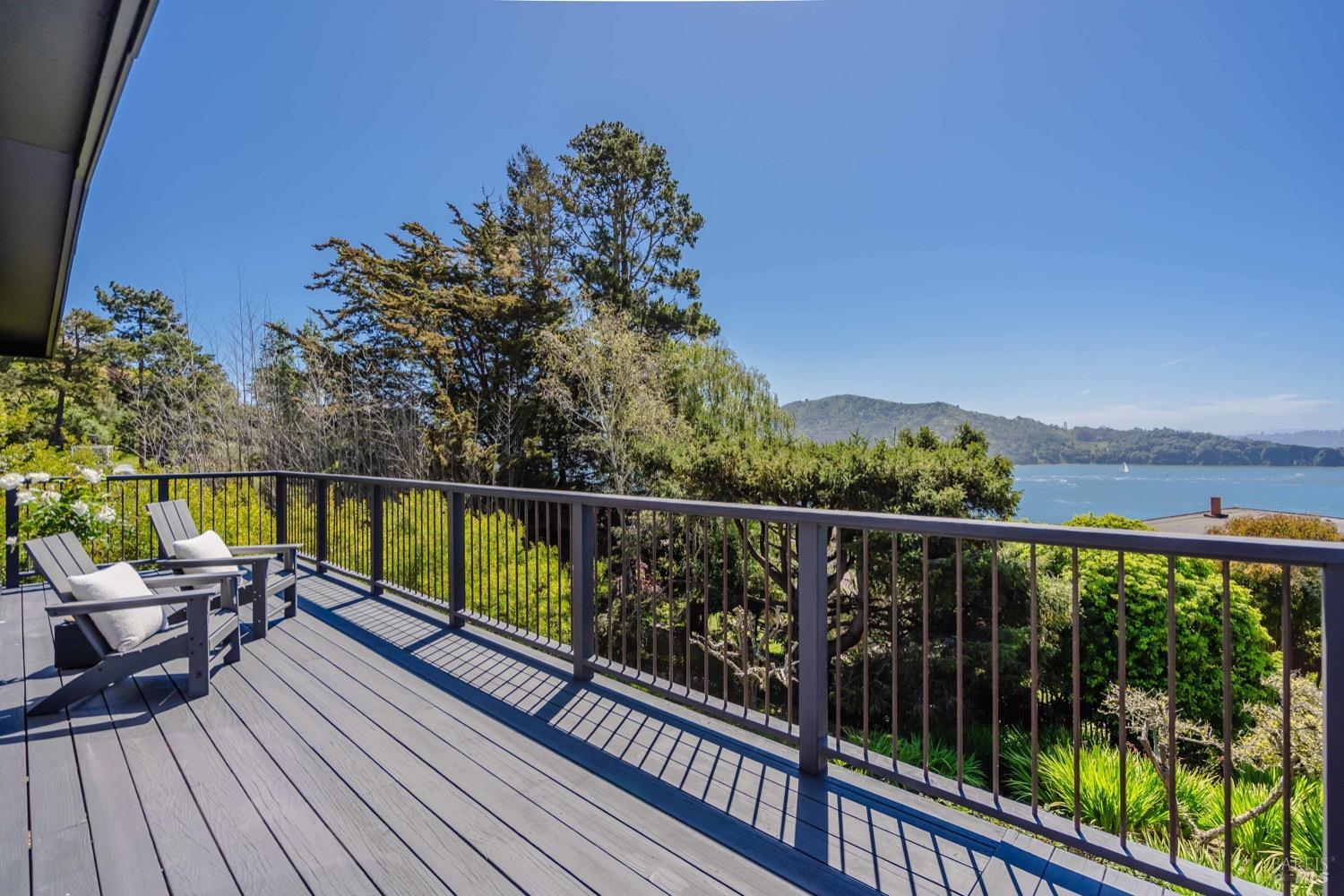 Detail Gallery Image 47 of 72 For 2220 Vistazo St, Tiburon,  CA 94920 - 3 Beds | 2 Baths