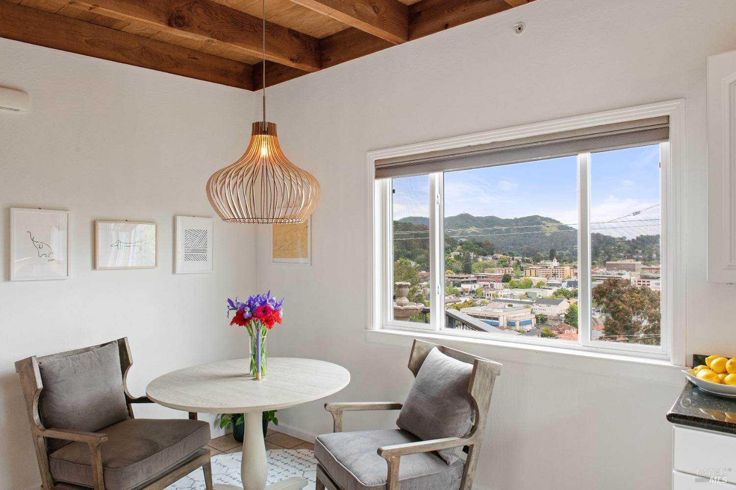 Detail Gallery Image 12 of 16 For 21 Miraflores Ave, San Rafael,  CA 94901 - 2 Beds | 1 Baths