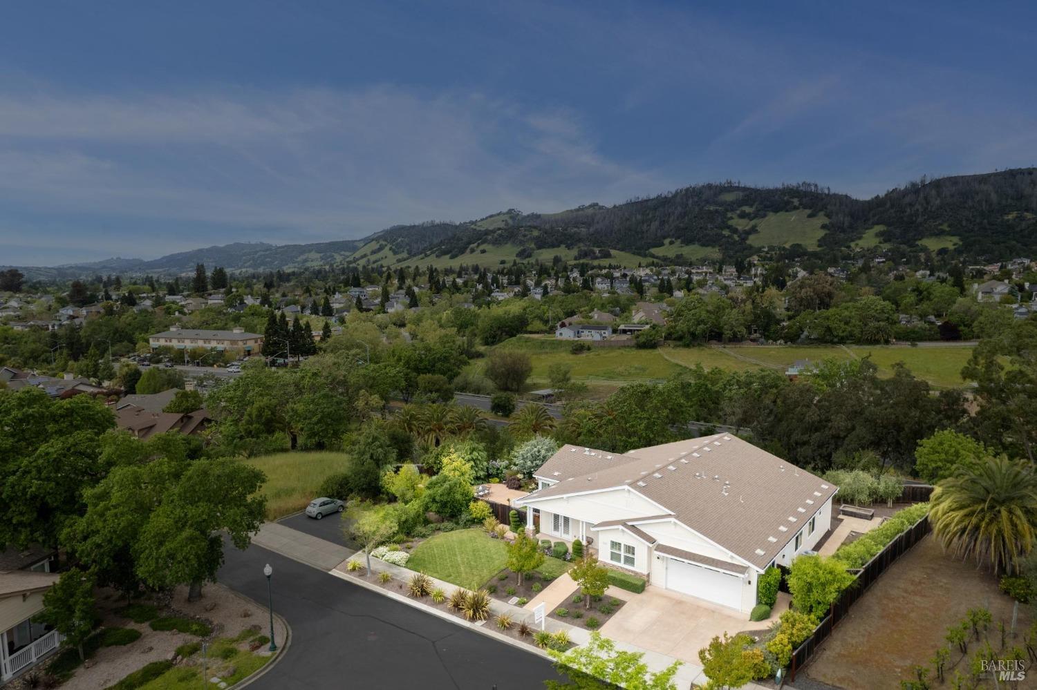 Detail Gallery Image 61 of 70 For 5681 Eastlake Dr, Santa Rosa,  CA 95409 - 5 Beds | 4 Baths