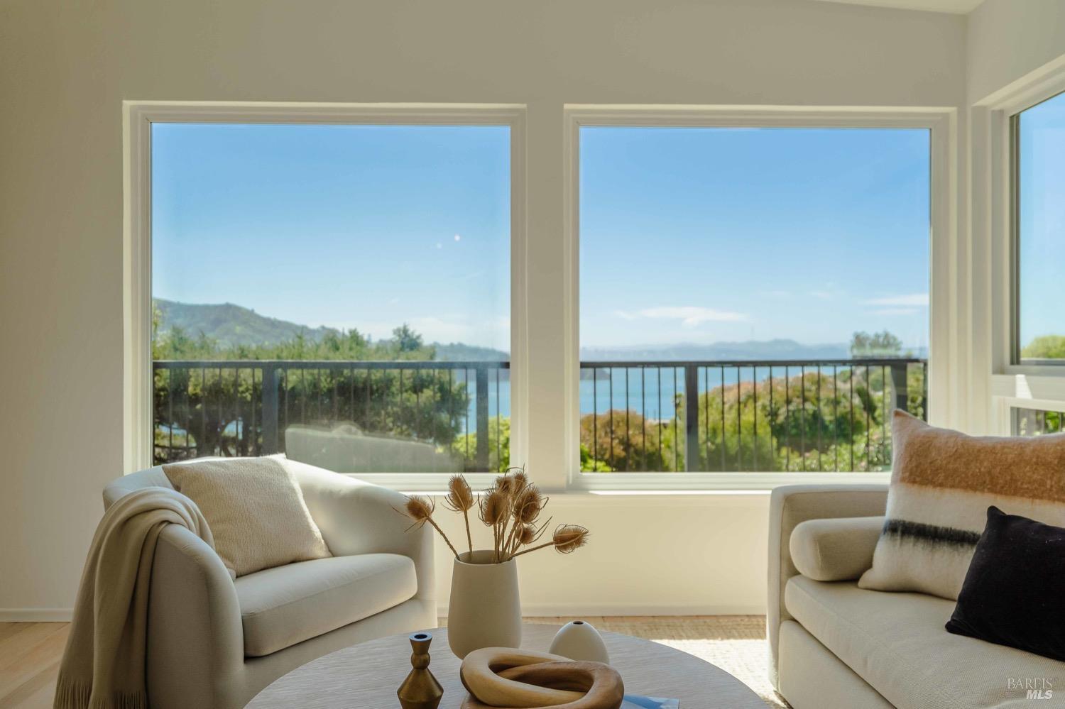 Detail Gallery Image 39 of 72 For 2220 Vistazo St, Tiburon,  CA 94920 - 3 Beds | 2 Baths