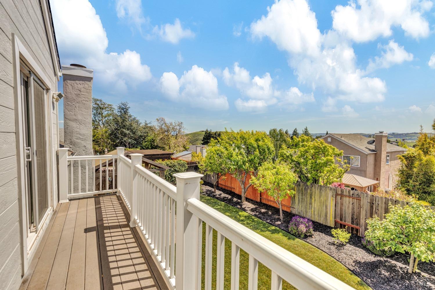 Detail Gallery Image 35 of 42 For 746 Primrose Ln, Benicia,  CA 94510 - 4 Beds | 3 Baths