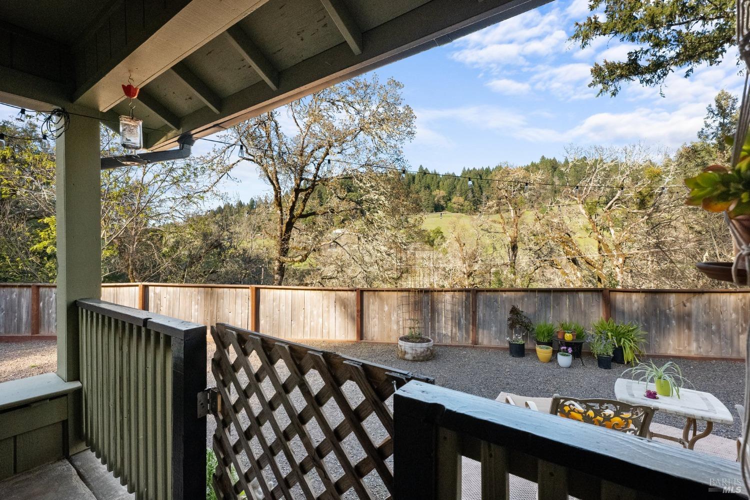 Detail Gallery Image 16 of 36 For 16300 Black Bart Dr, Willits,  CA 95490 - 2 Beds | 1 Baths