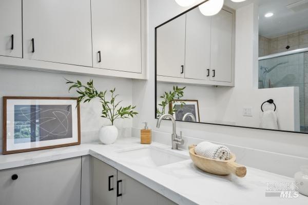 Detail Gallery Image 14 of 21 For 5102 Shelter Bay Ave, Mill Valley,  CA 94941 - 2 Beds | 2/1 Baths