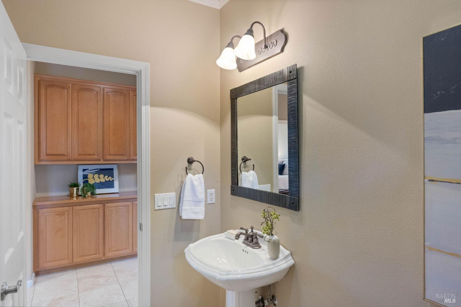 Detail Gallery Image 26 of 39 For 501 Alta Mesa Pl, Napa,  CA 94558 - 3 Beds | 2/1 Baths