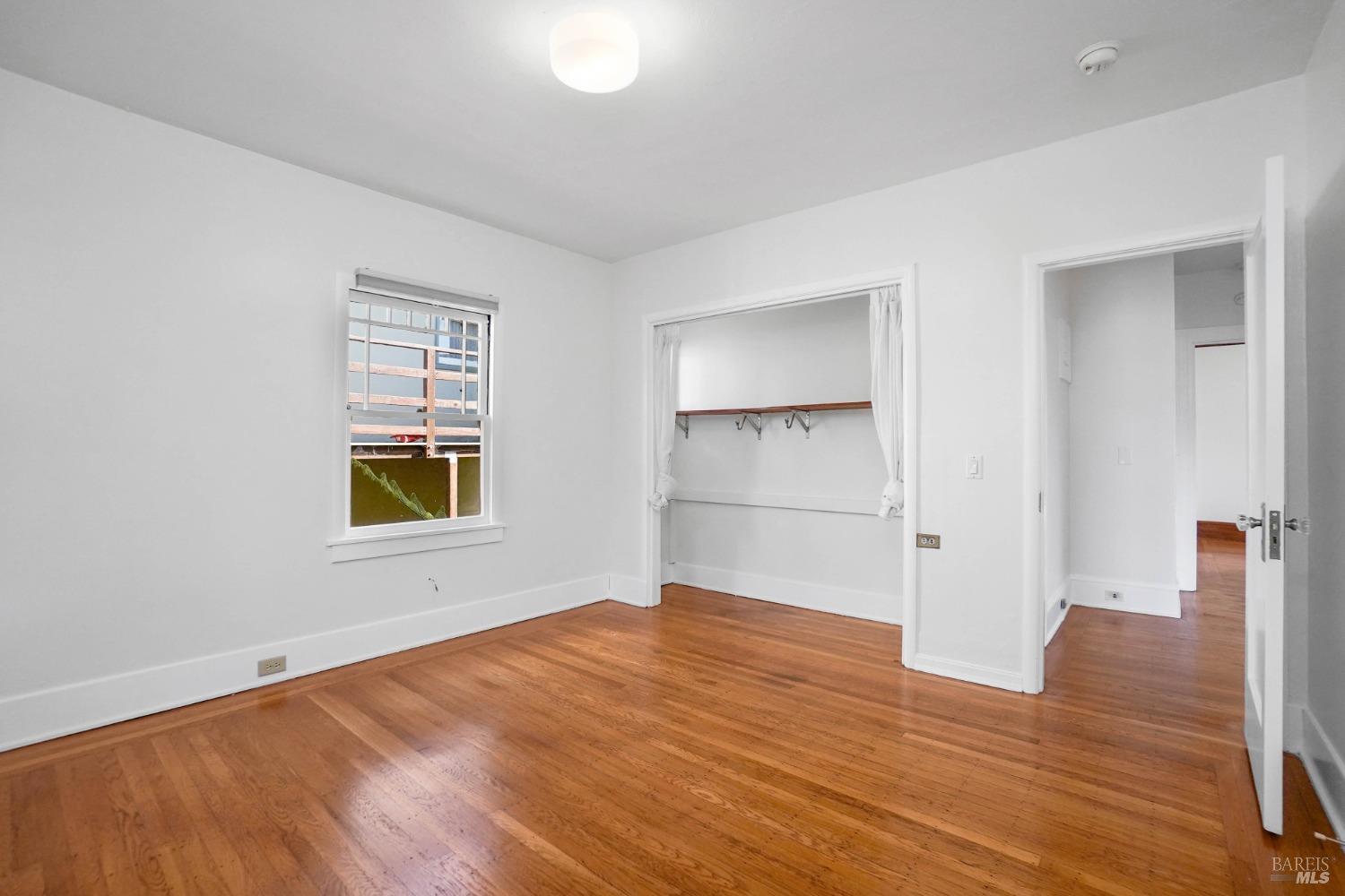 Detail Gallery Image 13 of 19 For 1108 E 33rd St, Oakland,  CA 94610 - 2 Beds | 1/1 Baths