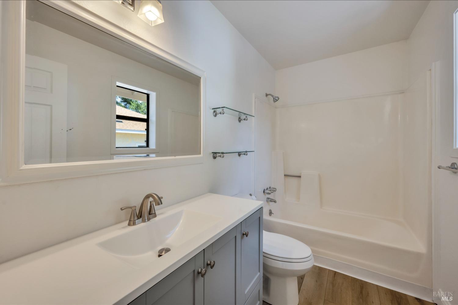 Detail Gallery Image 18 of 33 For 6425 Appaloosa Way, Redwood Valley,  CA 95470 - 3 Beds | 2/1 Baths