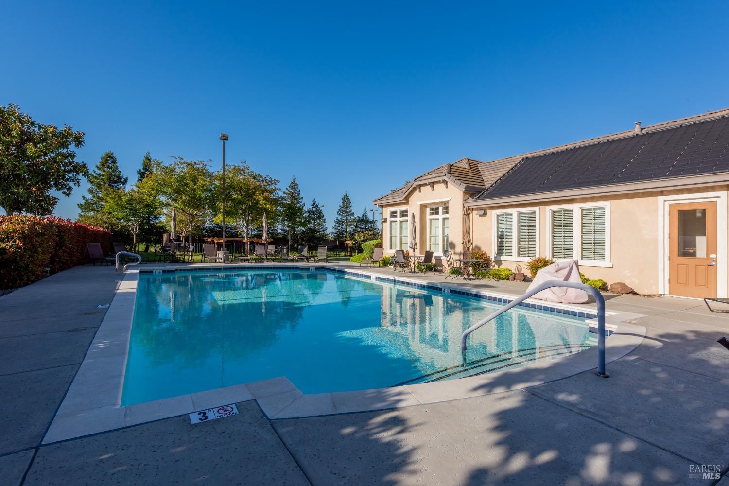 Red Mulberry Court, Vacaville, California image 37