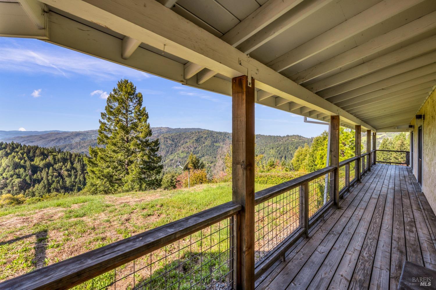 Detail Gallery Image 14 of 33 For 6425 Appaloosa Way, Redwood Valley,  CA 95470 - 3 Beds | 2/1 Baths