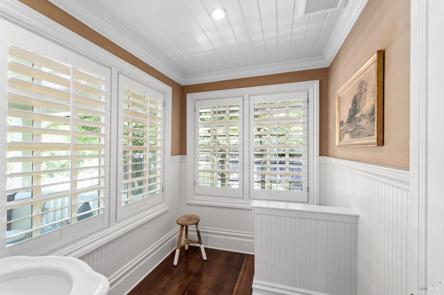 Detail Gallery Image 43 of 88 For 1531 Oak Ave, Saint Helena,  CA 94574 - 2 Beds | 2/1 Baths