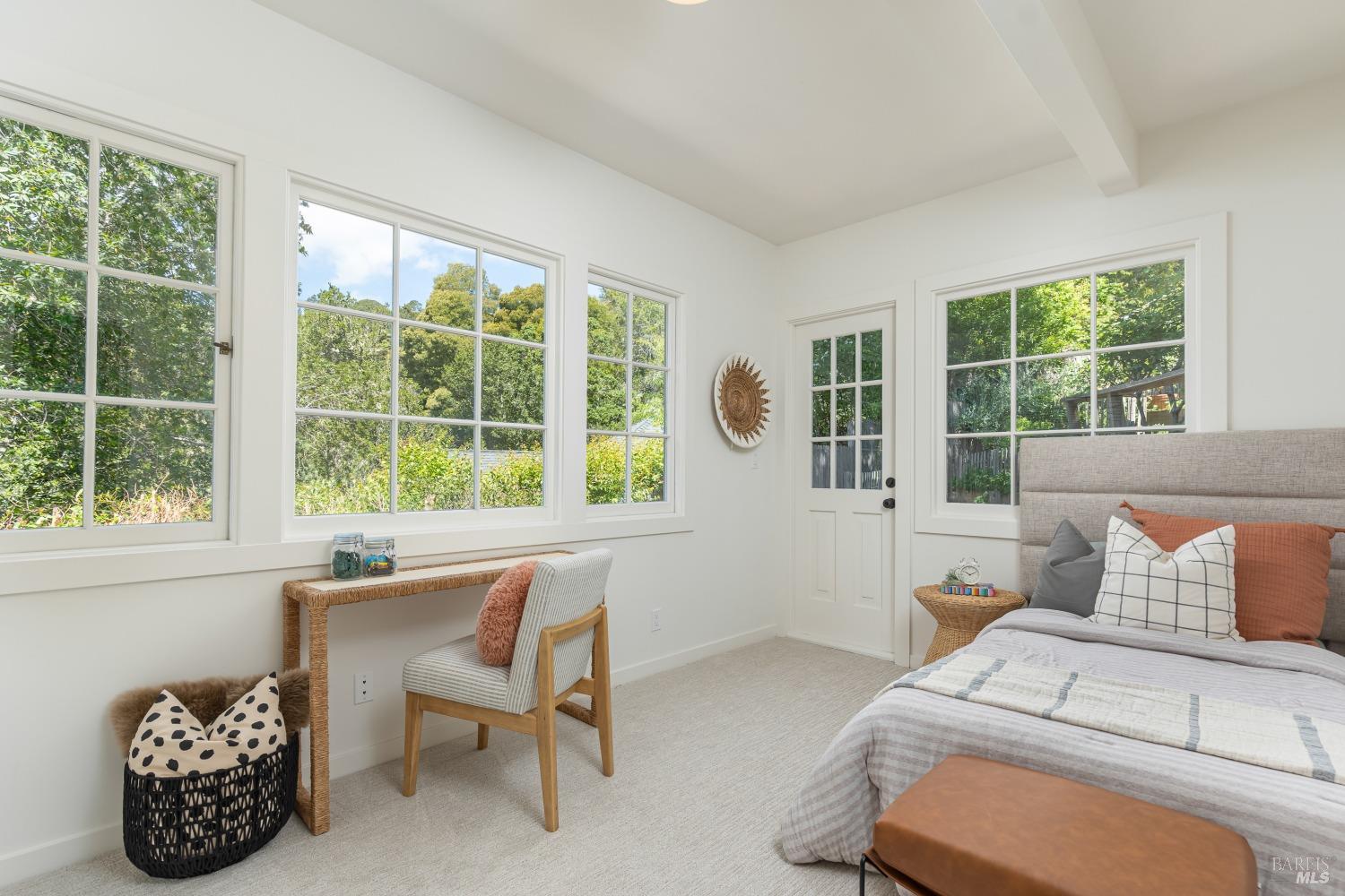 Detail Gallery Image 21 of 38 For 101 Cornelia Ave, Mill Valley,  CA 94941 - 4 Beds | 2/1 Baths