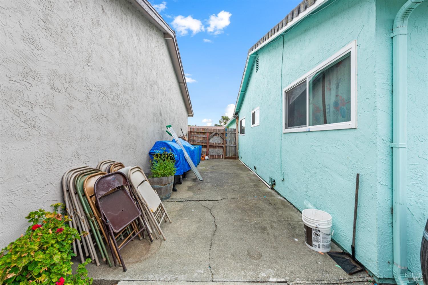 Detail Gallery Image 27 of 36 For 1163 Jack London Dr, Vallejo,  CA 94589 - 3 Beds | 2 Baths