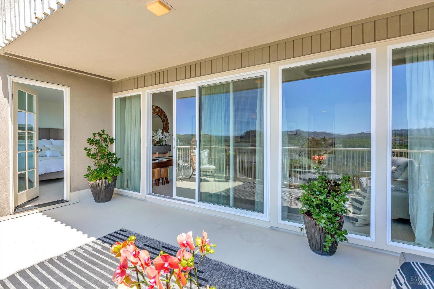 Detail Gallery Image 7 of 30 For 4 Janet Way #107,  Tiburon,  CA 94920 - 2 Beds | 1 Baths