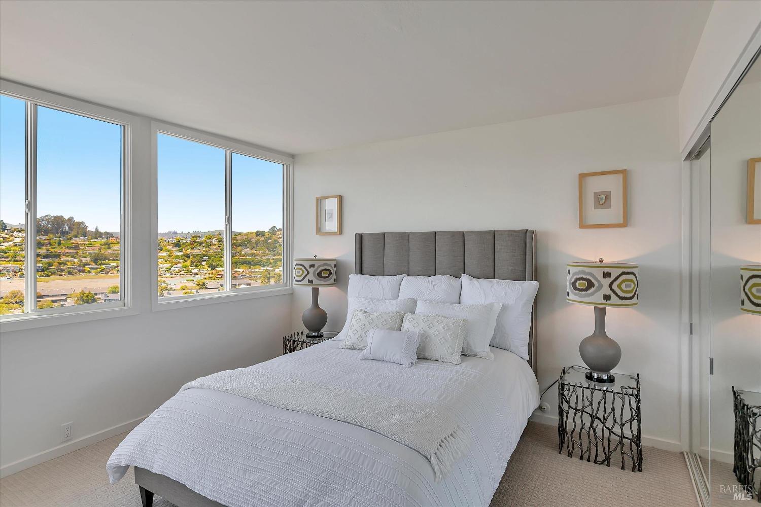 Detail Gallery Image 14 of 30 For 4 Janet Way #107,  Tiburon,  CA 94920 - 2 Beds | 1 Baths
