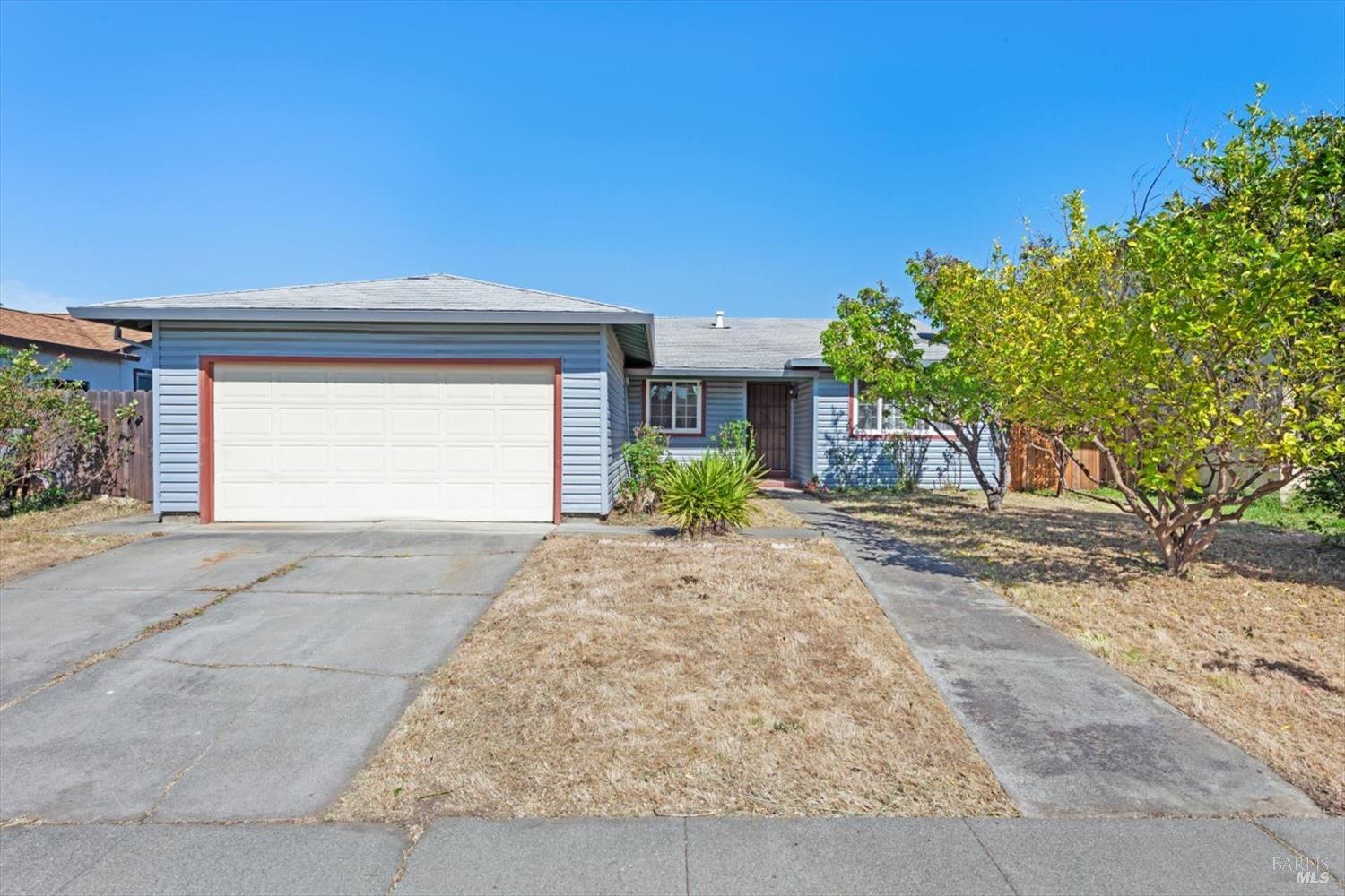 Detail Gallery Image 1 of 23 For 827 Blue Bill Way, Suisun City,  CA 94585 - 4 Beds | 2 Baths