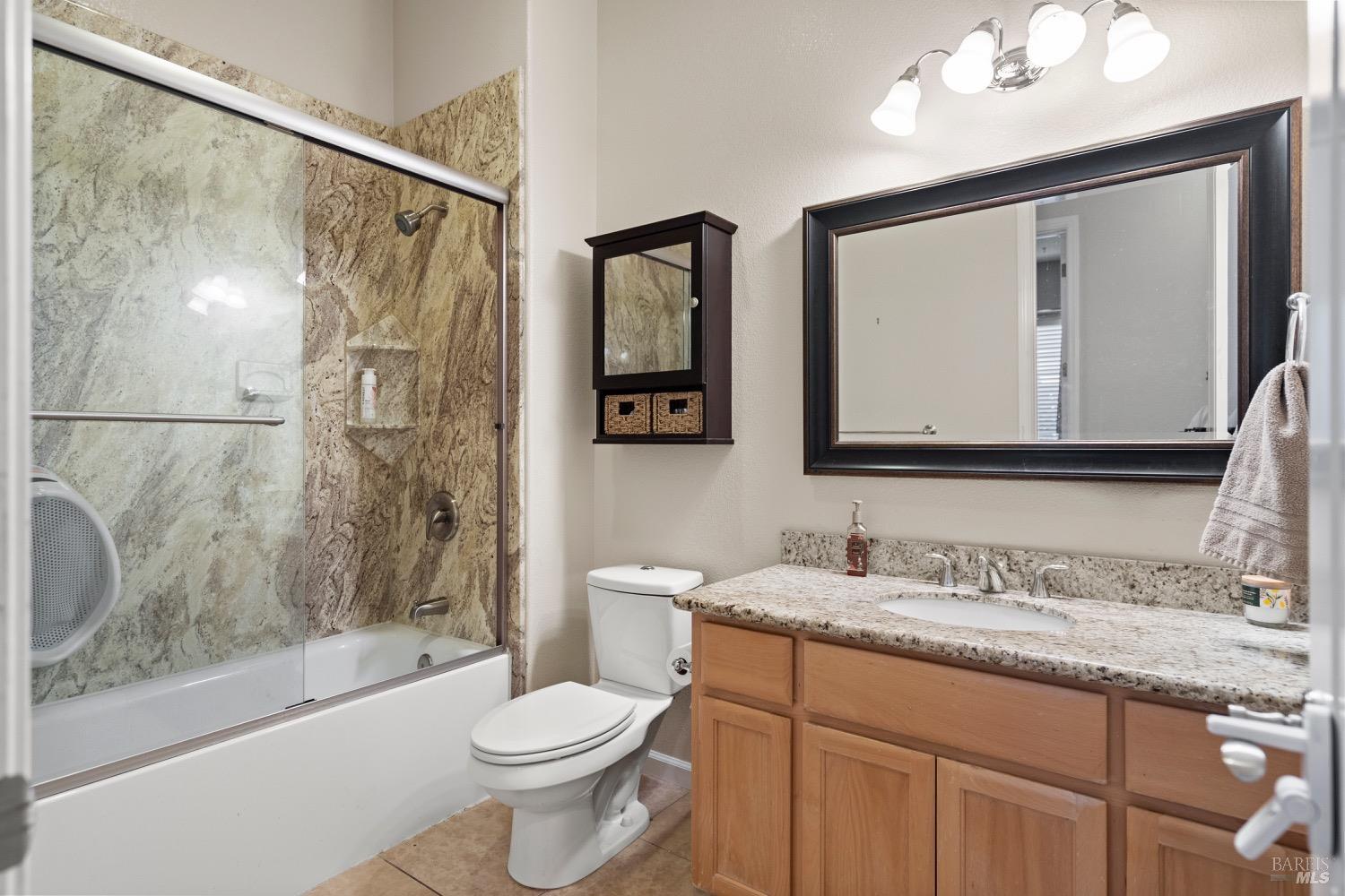 Detail Gallery Image 14 of 23 For 1347 Lance Dr, Santa Rosa,  CA 95401 - 3 Beds | 2 Baths