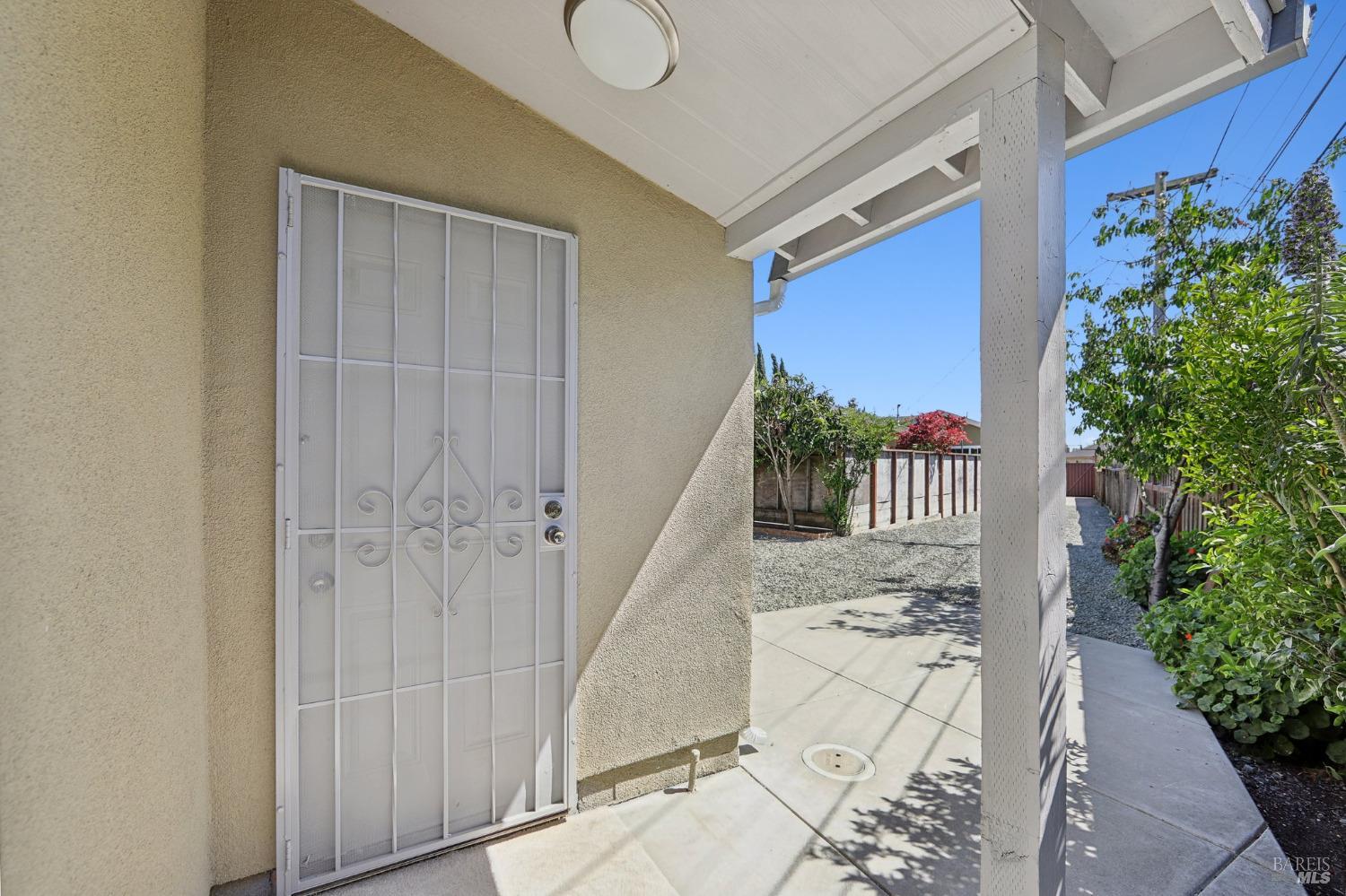 Detail Gallery Image 51 of 66 For 261 Cortland Cir, Vallejo,  CA 94589 - 5 Beds | 3 Baths