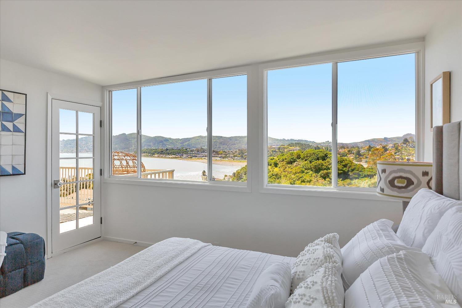 Detail Gallery Image 13 of 30 For 4 Janet Way #107,  Tiburon,  CA 94920 - 2 Beds | 1 Baths