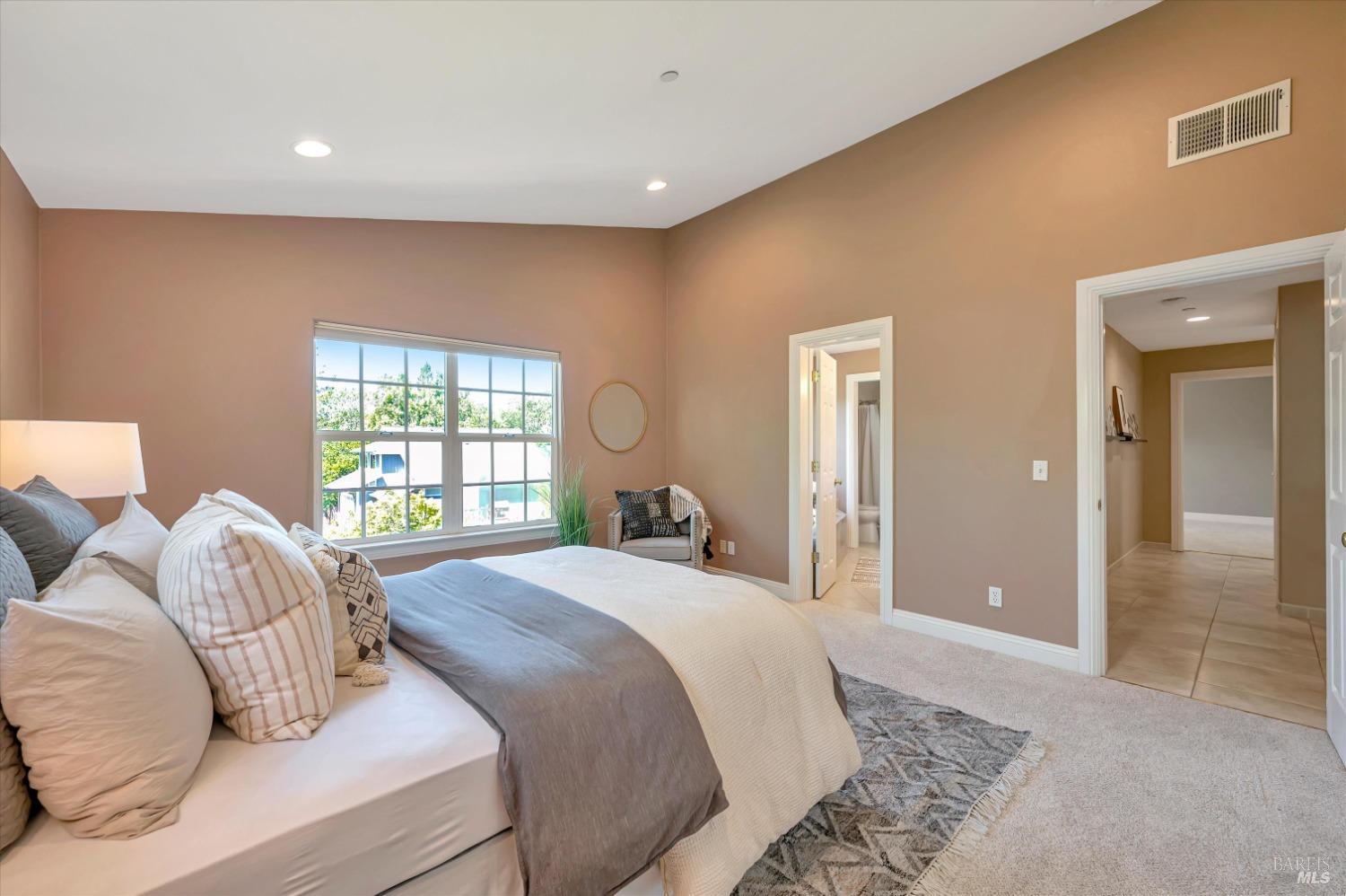 Detail Gallery Image 15 of 36 For 2730 Brush St, Graton,  CA 95444 - 4 Beds | 2/1 Baths