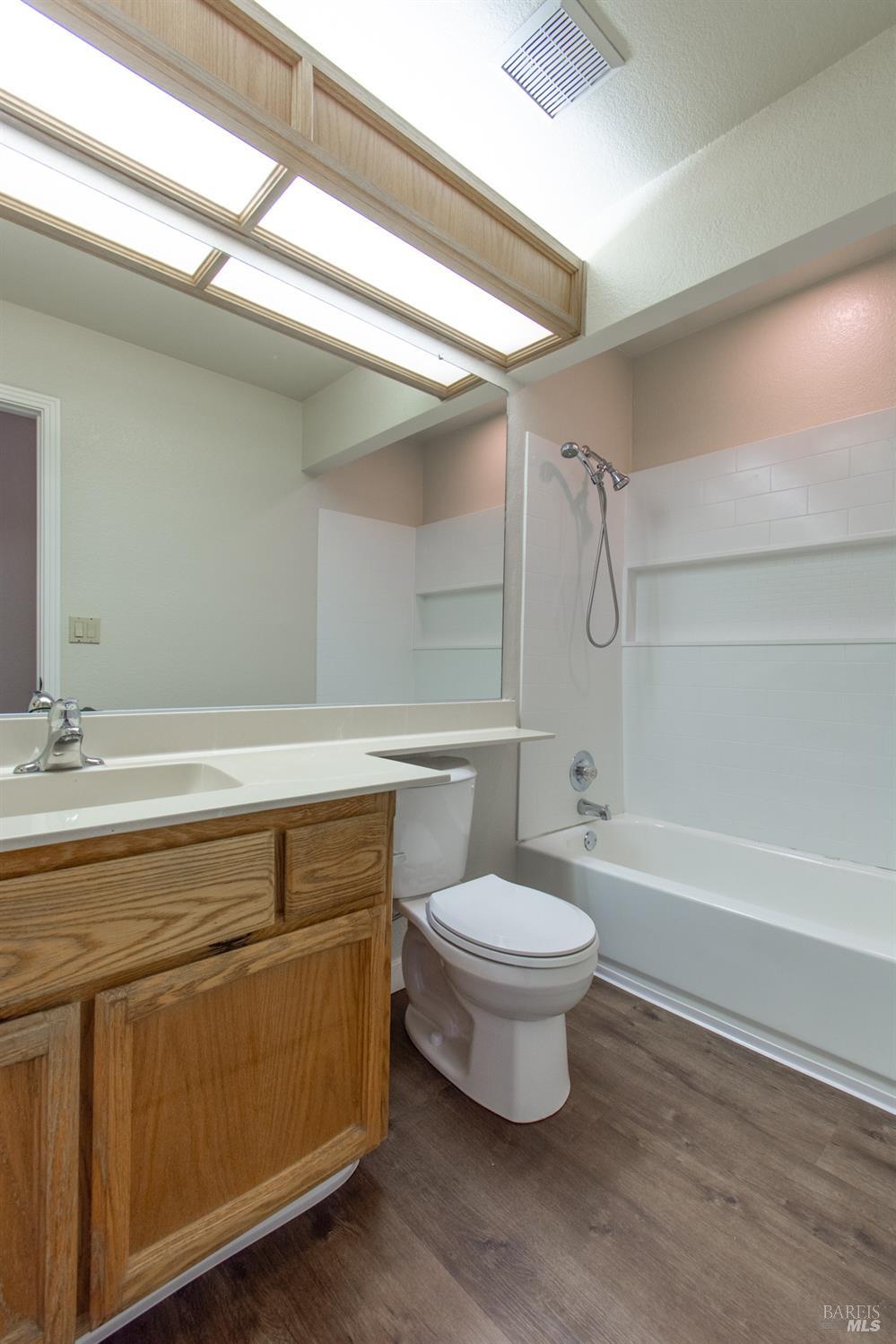 Detail Gallery Image 15 of 34 For 609 Countryside Dr, Vacaville,  CA 95687 - 3 Beds | 2 Baths