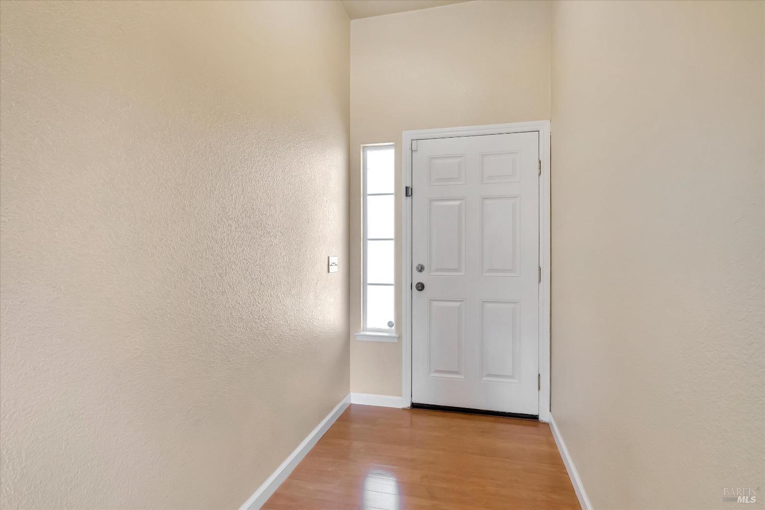 Detail Gallery Image 5 of 41 For 467 Gamay Dr, Cloverdale,  CA 95425 - 3 Beds | 2 Baths
