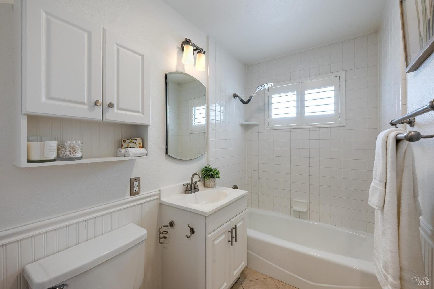 Detail Gallery Image 21 of 35 For 2224 Delpha Dr, Napa,  CA 94558 - 3 Beds | 1 Baths