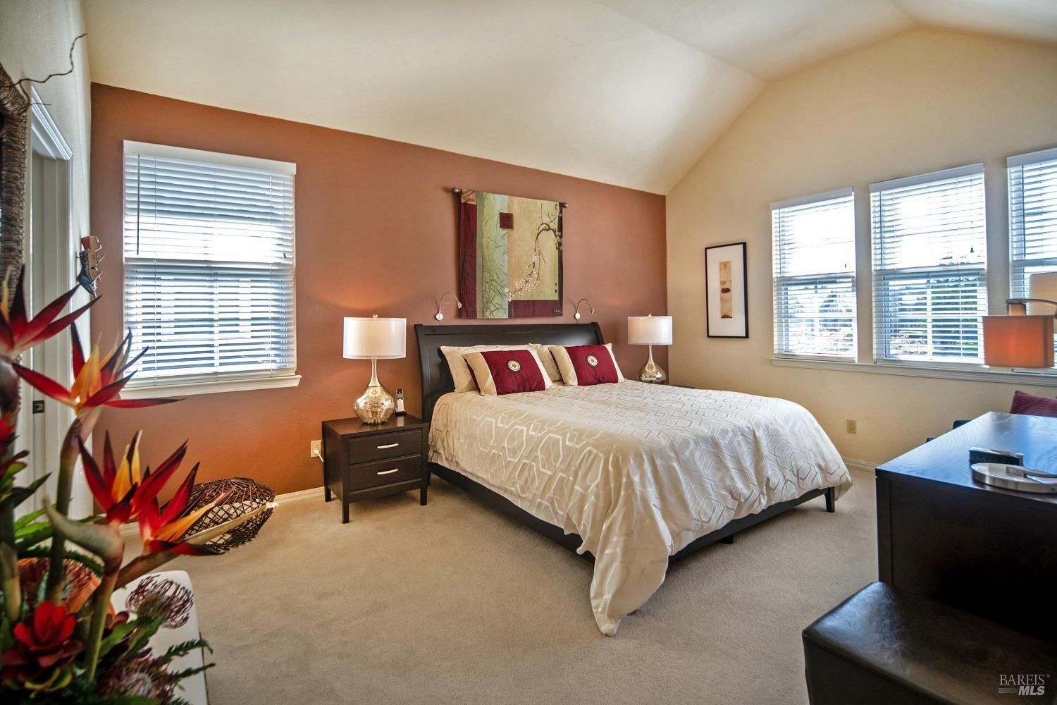 Detail Gallery Image 18 of 50 For 22 Edgewater Ct, San Rafael,  CA 94903 - 4 Beds | 2/1 Baths