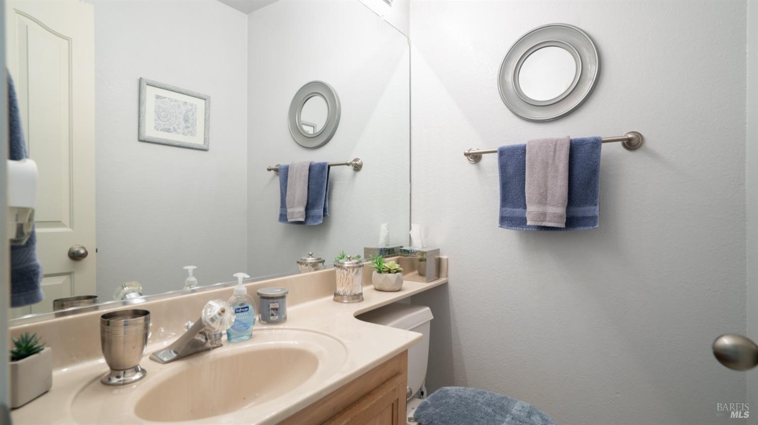 Detail Gallery Image 18 of 48 For 361 Engell Ct, Suisun City,  CA 94585 - 4 Beds | 2/1 Baths