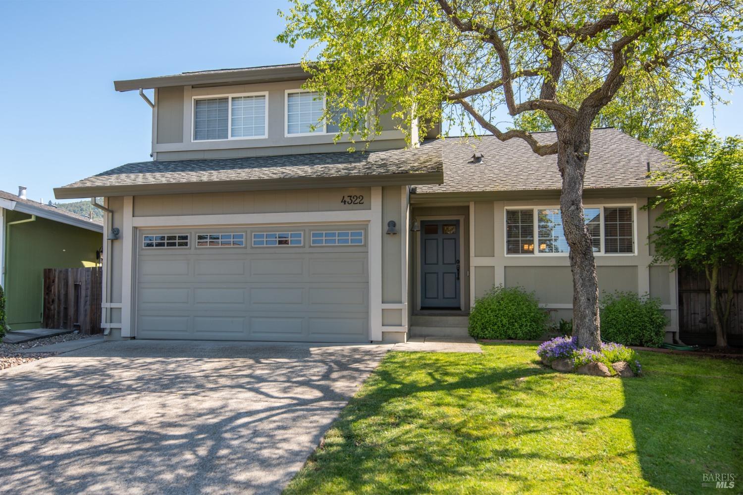 Detail Gallery Image 1 of 26 For 4322 Gloria Ct, Rohnert Park,  CA 94928 - 3 Beds | 2 Baths