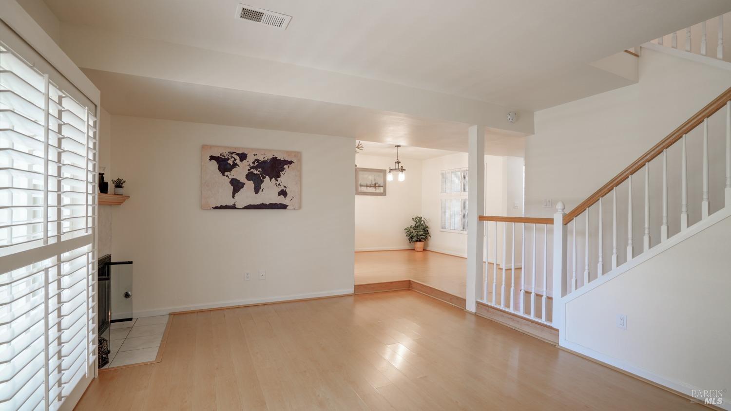Detail Gallery Image 15 of 38 For 19 Salvatore Dr, Novato,  CA 94949 - 3 Beds | 2/1 Baths