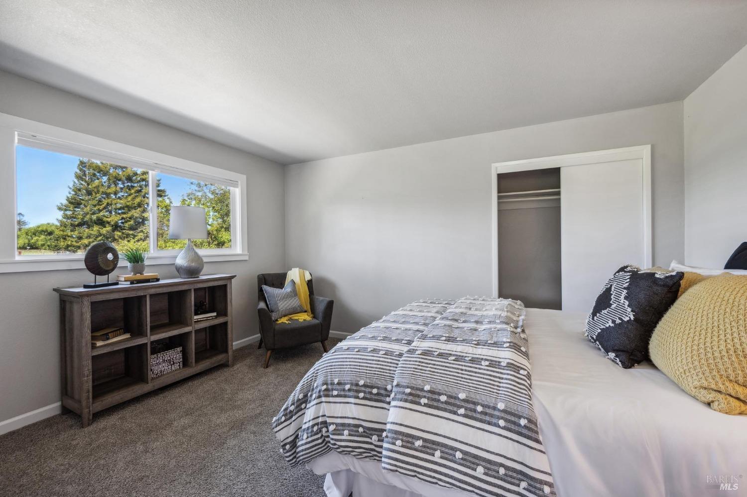 Detail Gallery Image 17 of 33 For 3552 Phillips Ave, Santa Rosa,  CA 95407 - 3 Beds | 2 Baths