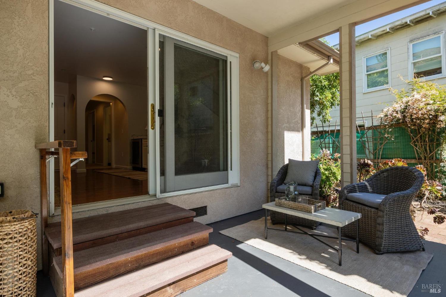Detail Gallery Image 38 of 59 For 134 Laurel Ave, San Anselmo,  CA 94960 - 4 Beds | 2/1 Baths