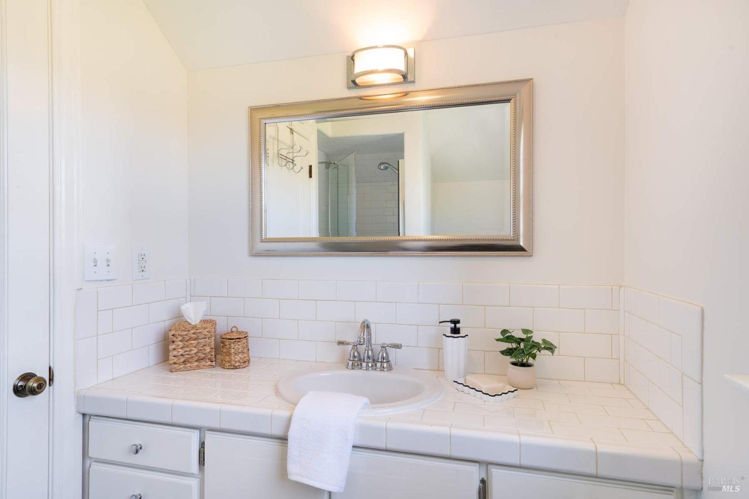 Detail Gallery Image 22 of 26 For 435 E Napa St, Sonoma,  CA 95476 - 4 Beds | 2/1 Baths