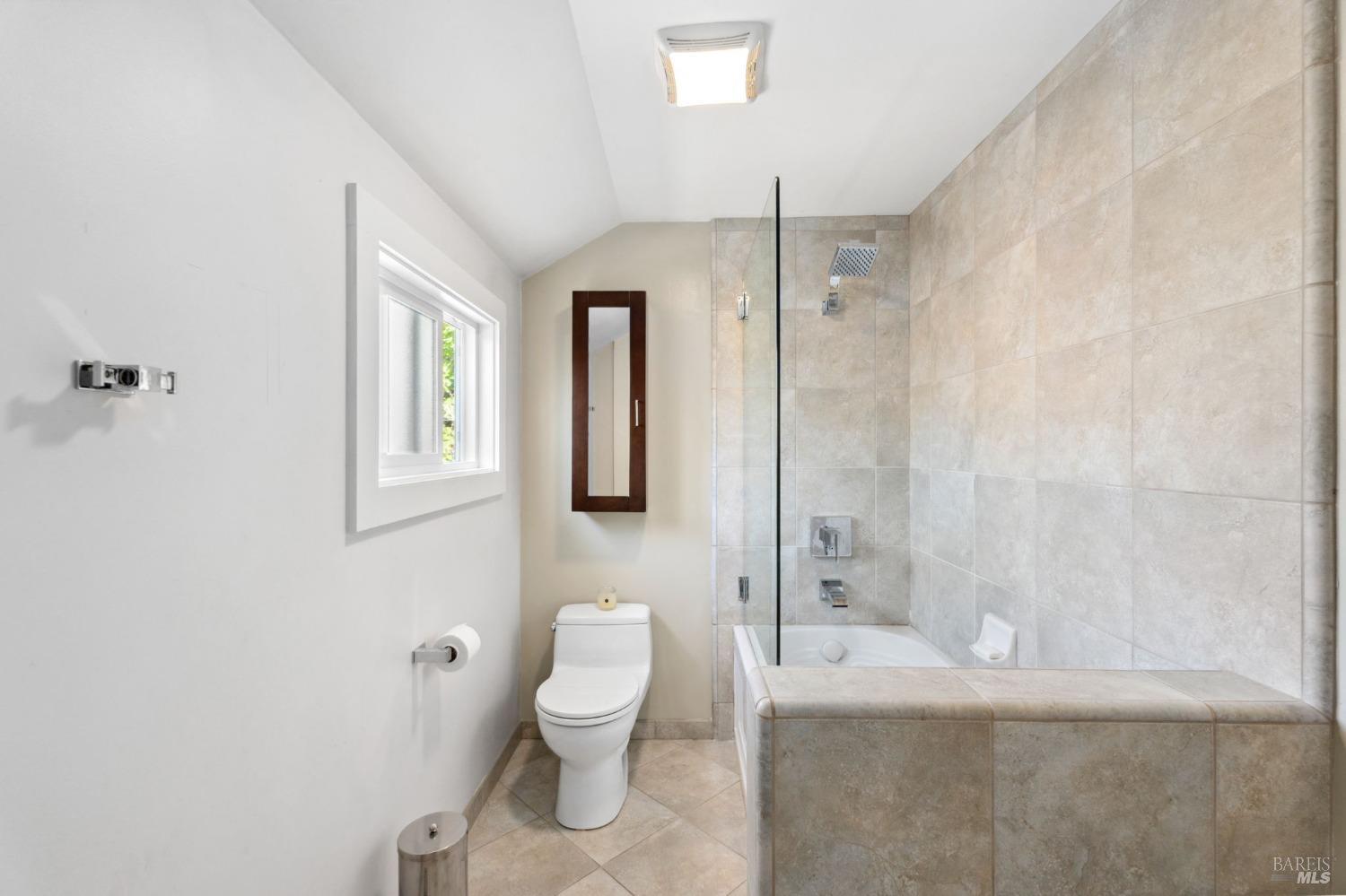 Detail Gallery Image 26 of 79 For 1030 Napa St, Napa,  CA 94559 - 3 Beds | 2 Baths