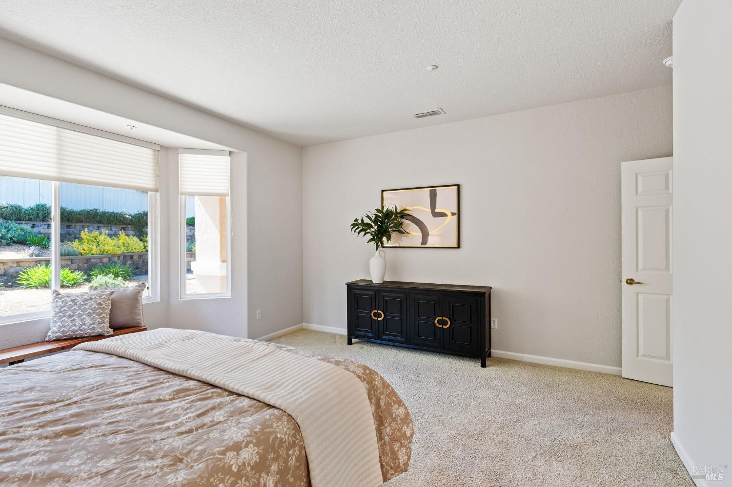Detail Gallery Image 16 of 30 For 215 Albany St, Cloverdale,  CA 95425 - 2 Beds | 2 Baths