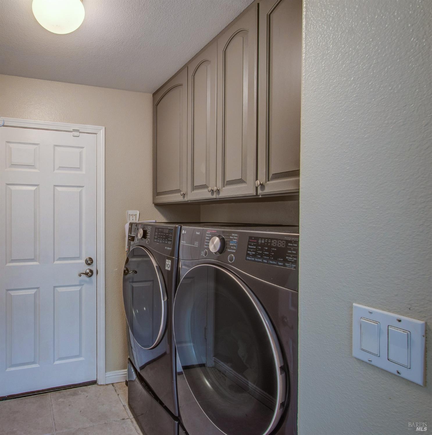 Detail Gallery Image 27 of 34 For 613 Robin Dr, Vacaville,  CA 95687 - 3 Beds | 2/1 Baths