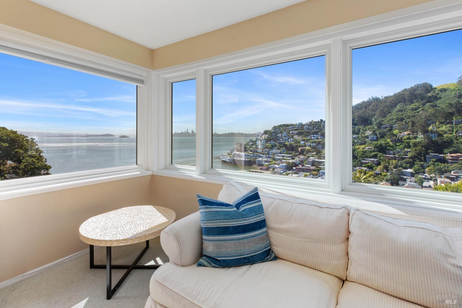Detail Gallery Image 22 of 41 For 88 Central Ave, Sausalito,  CA 94965 - 3 Beds | 2/1 Baths