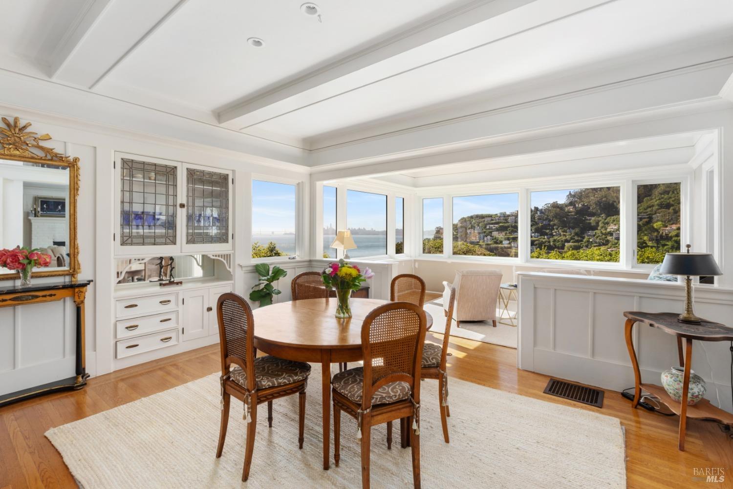Detail Gallery Image 9 of 41 For 88 Central Ave, Sausalito,  CA 94965 - 3 Beds | 2/1 Baths