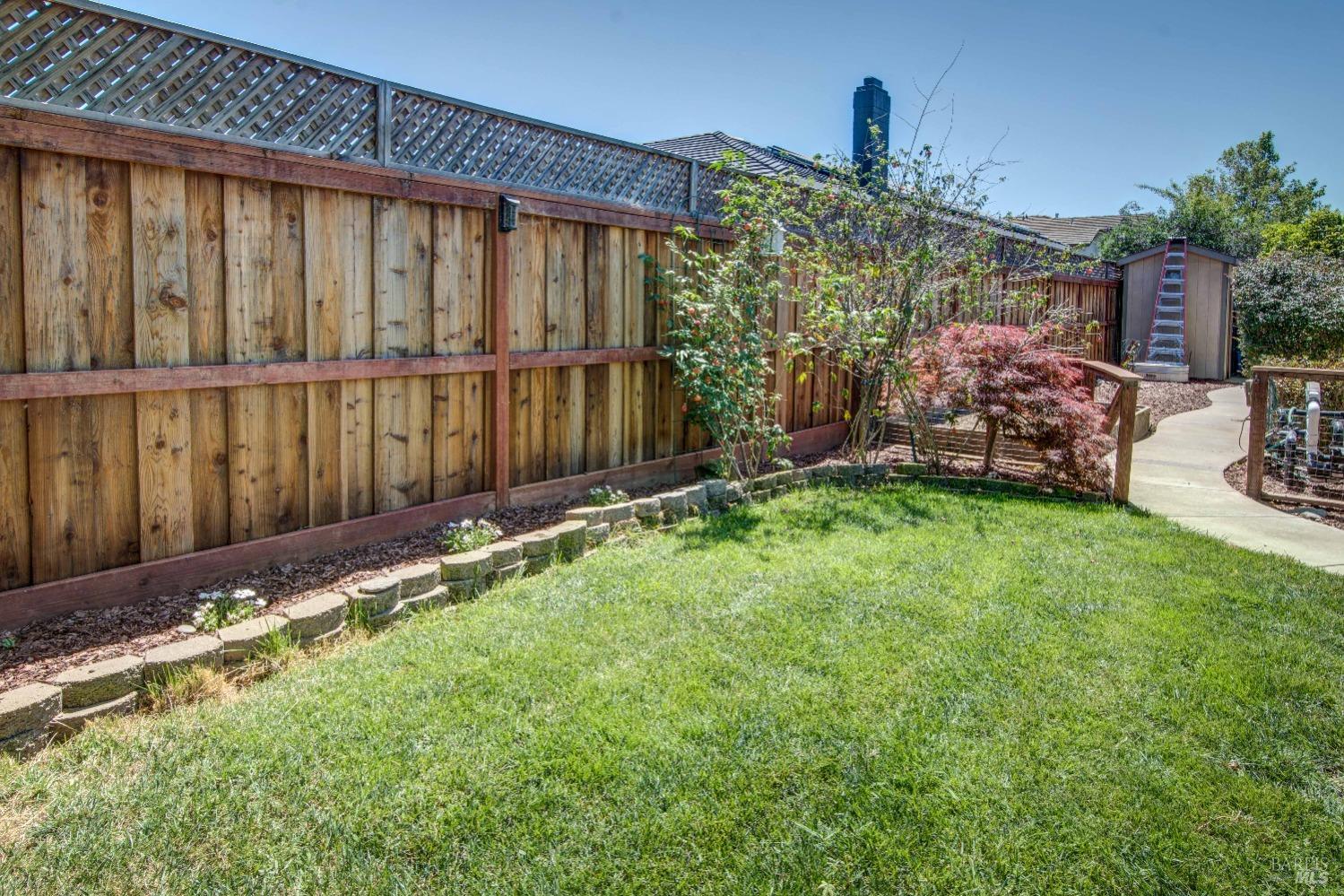 Detail Gallery Image 32 of 34 For 613 Robin Dr, Vacaville,  CA 95687 - 3 Beds | 2/1 Baths