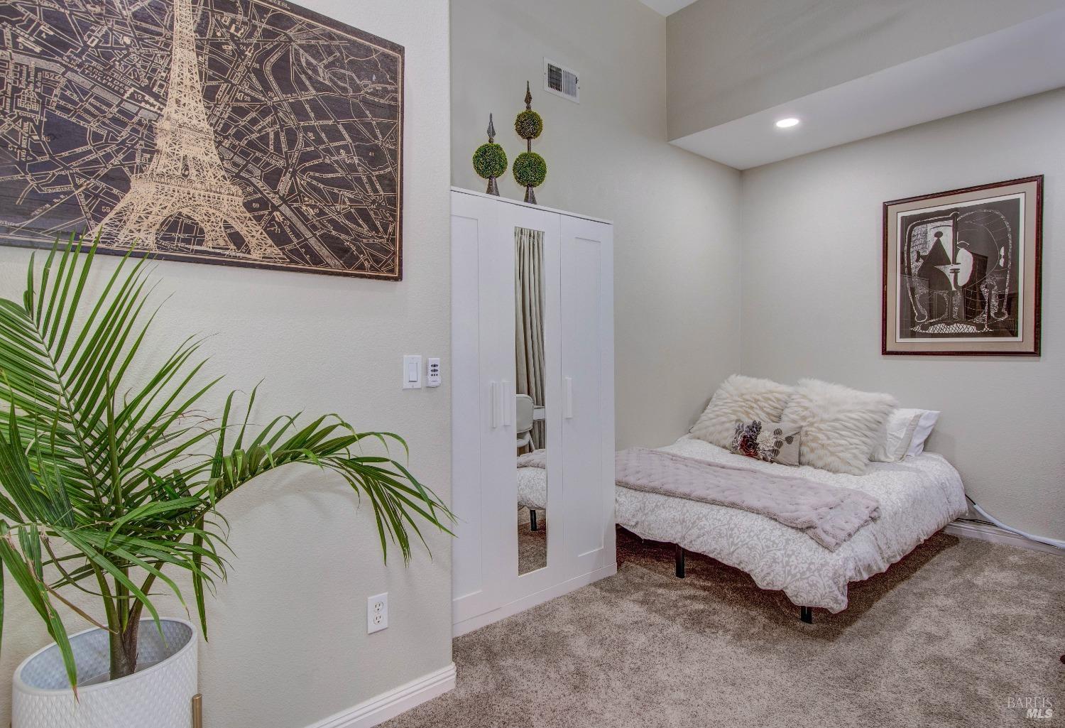 Detail Gallery Image 23 of 34 For 613 Robin Dr, Vacaville,  CA 95687 - 3 Beds | 2/1 Baths