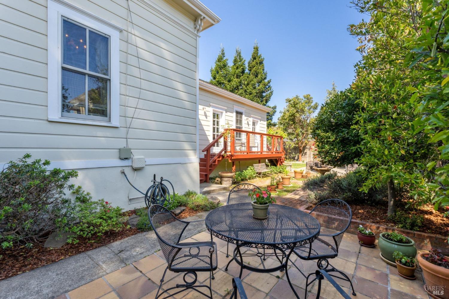 Detail Gallery Image 45 of 79 For 1030 Napa St, Napa,  CA 94559 - 3 Beds | 2 Baths