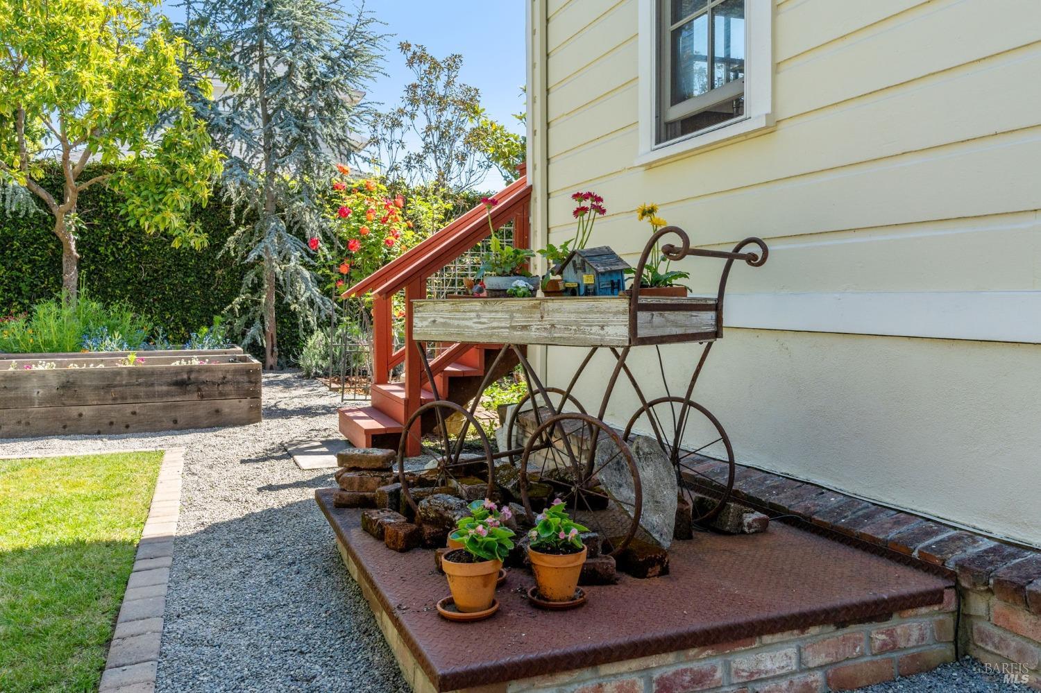 Detail Gallery Image 56 of 79 For 1030 Napa St, Napa,  CA 94559 - 3 Beds | 2 Baths