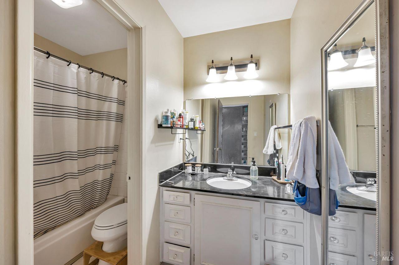 Detail Gallery Image 28 of 34 For 244 Cazneau Ave, Sausalito,  CA 94965 - 0 Beds | 2/2 Baths