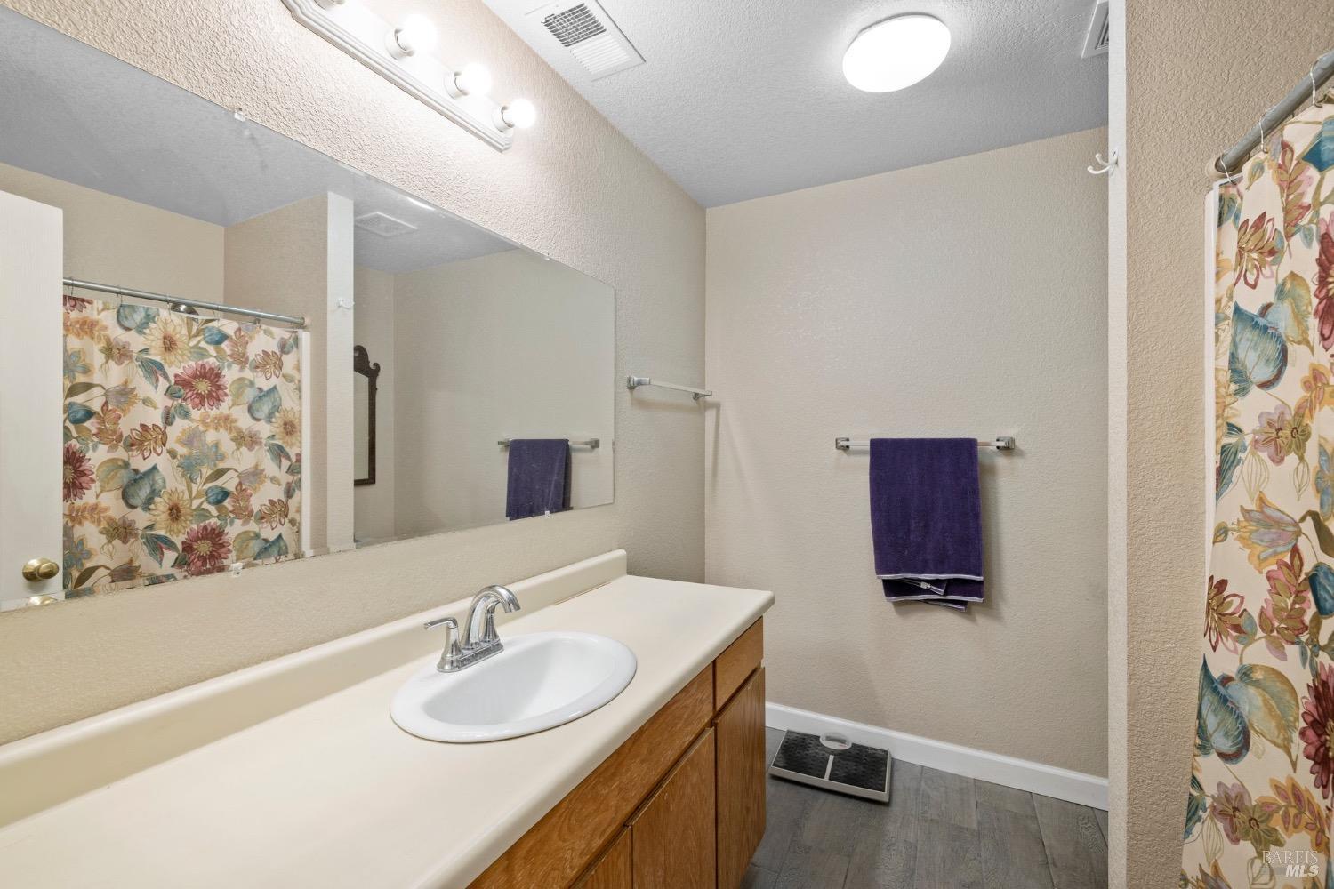 Detail Gallery Image 17 of 26 For 13 Aspen Ct, Vallejo,  CA 94591 - 3 Beds | 2/1 Baths