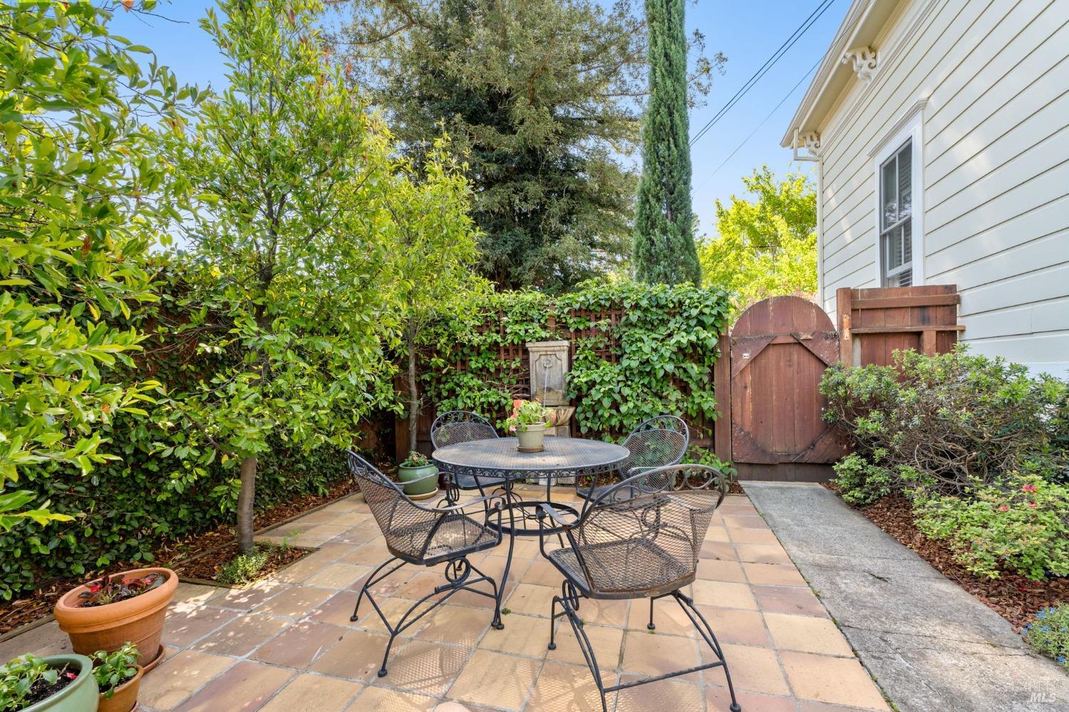 Detail Gallery Image 47 of 79 For 1030 Napa St, Napa,  CA 94559 - 3 Beds | 2 Baths