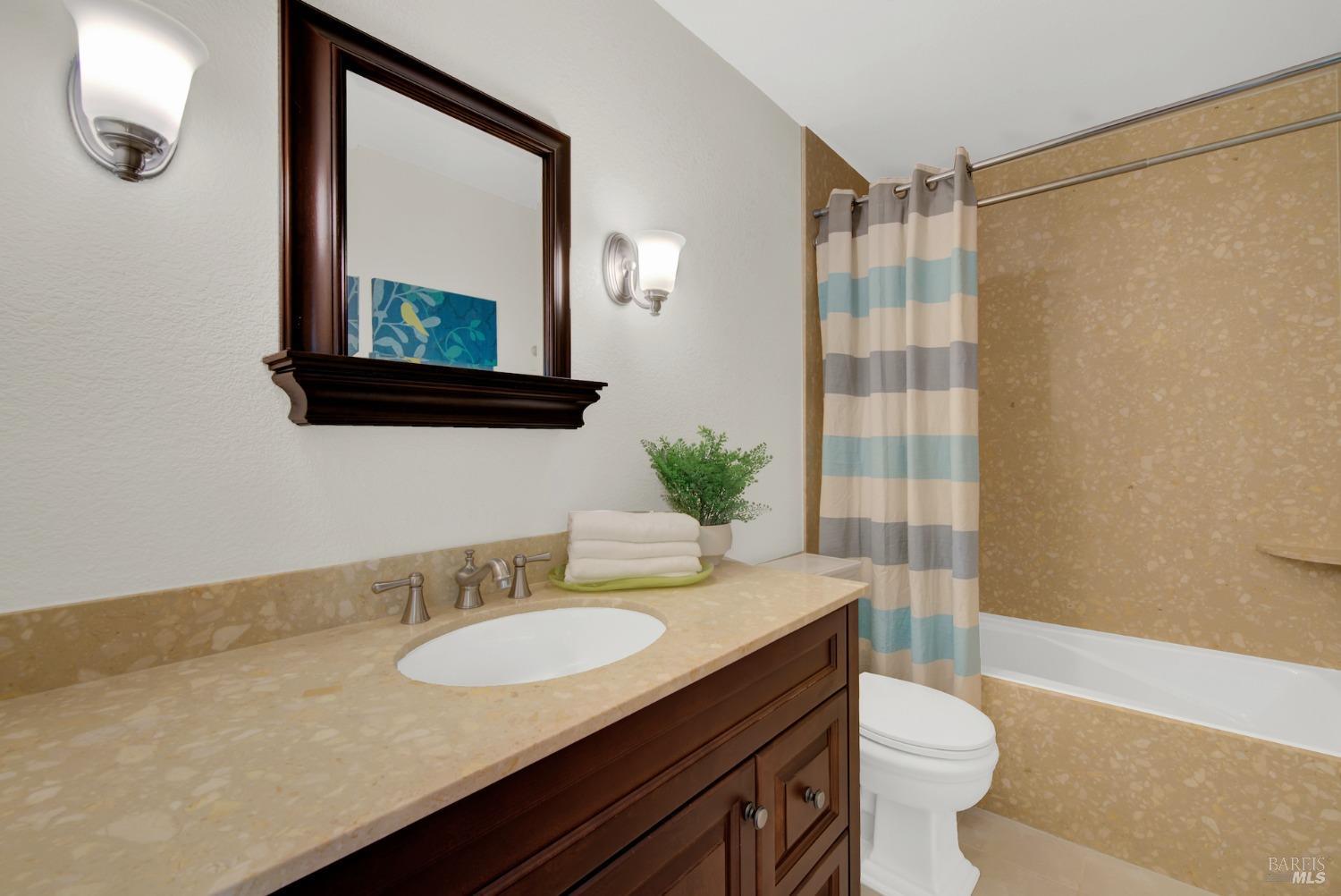 Detail Gallery Image 43 of 73 For 707 Calico Trl, Vacaville,  CA 95687 - 3 Beds | 2 Baths